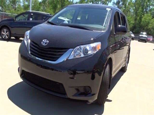 Toyota Sienna 2017 photo 4